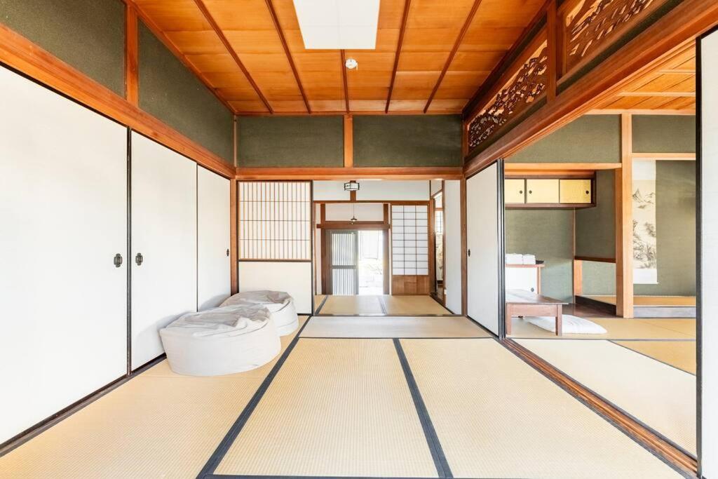 日々の宿: 宇野駅から車で5分 直島へ 最大7名様 古民家貸切 一棟貸し Tamana Екстериор снимка